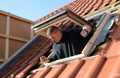 Pose de fenêtres de toit Velux à Tauriac